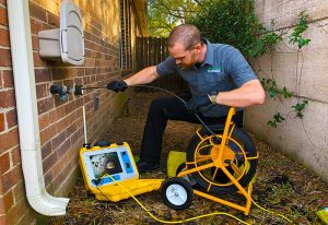 what to expect from a sewer cleaning service